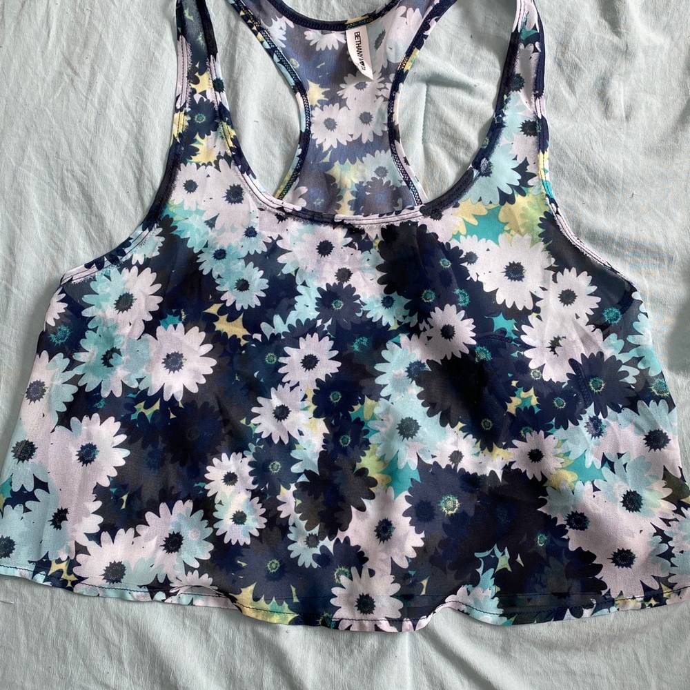 Bethany mota crop top